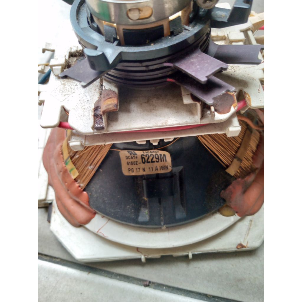 Yoke, konde TV tabung slim 21inc merk cina, non ew, normal.