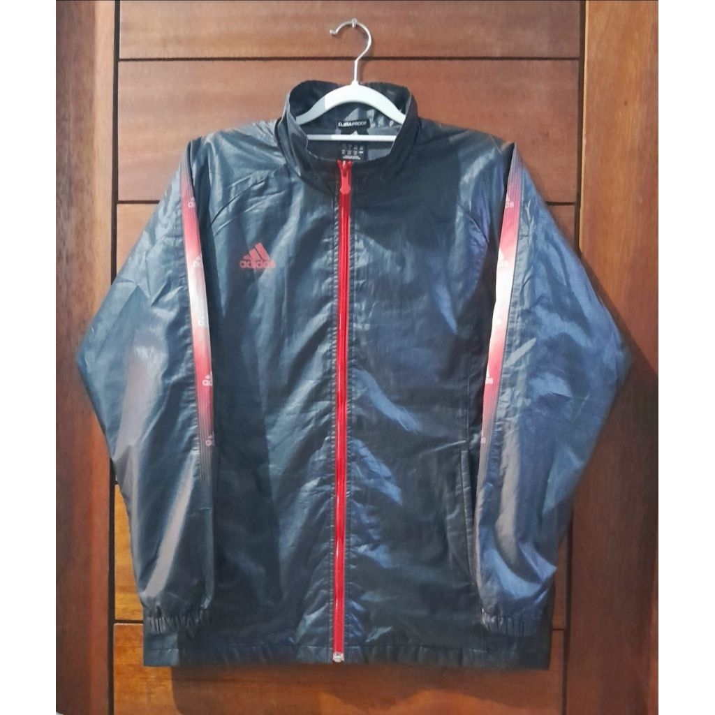 WB Gradasi by Adidas