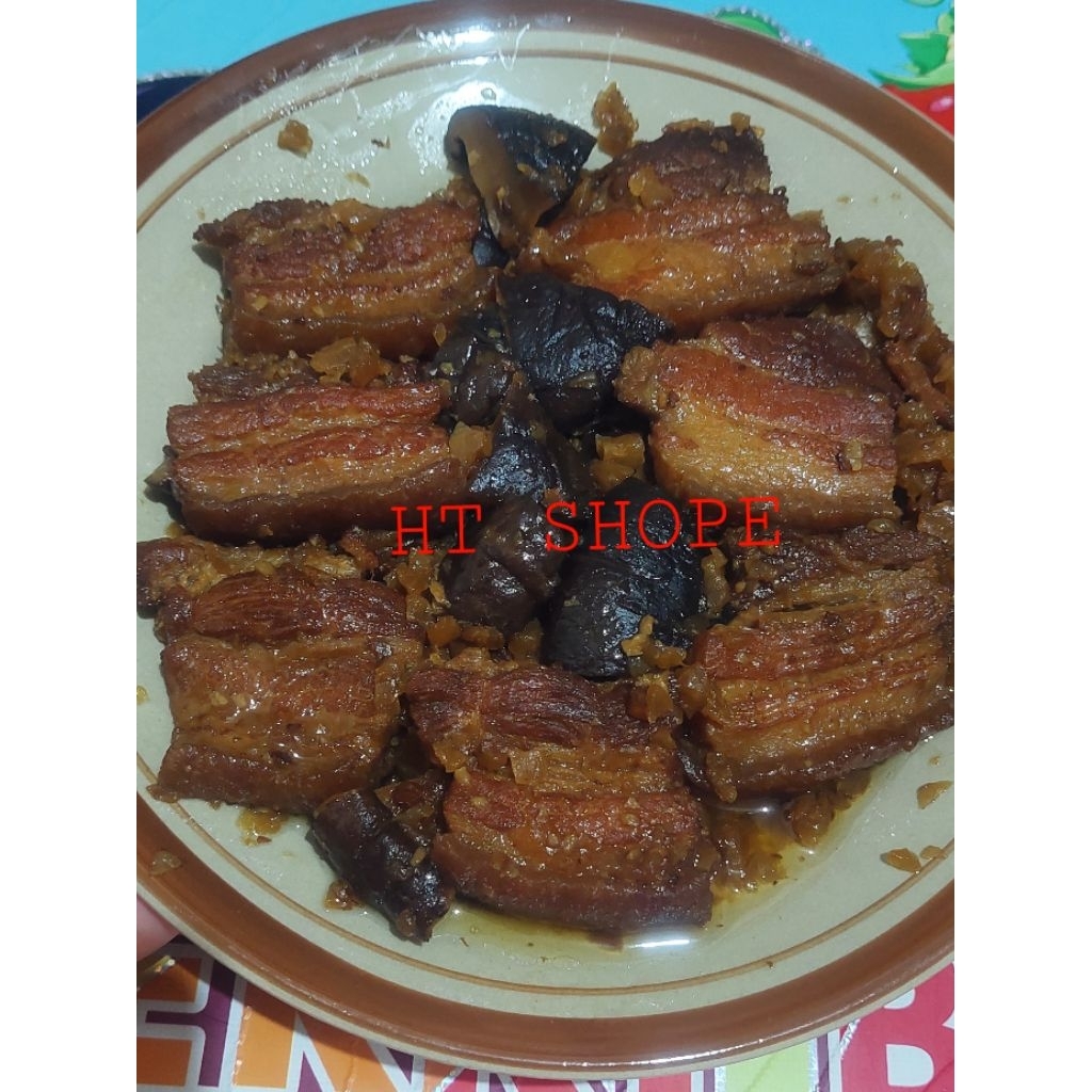 

Babi Hong/Tun Nyuk Kalimantan