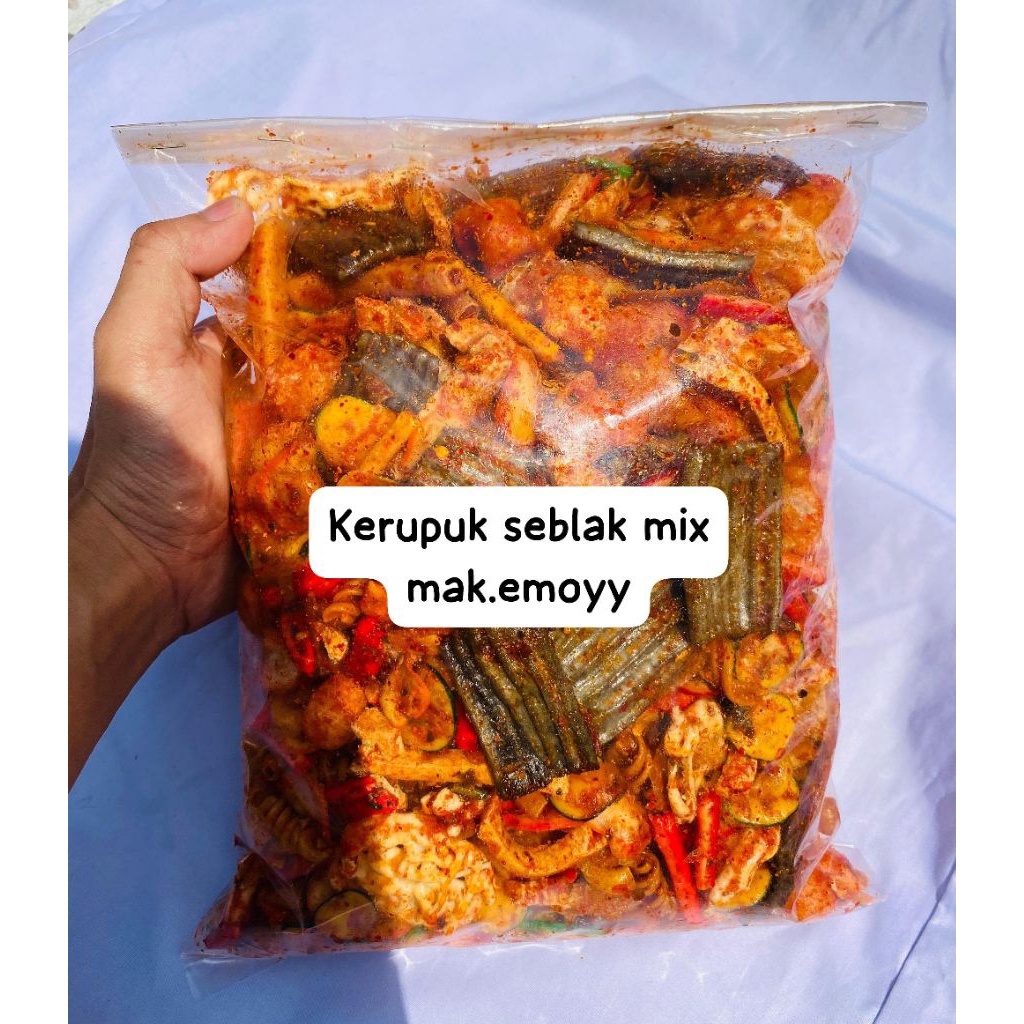 

Kerupuk Seblak Mix by mak.emoyyy mjk