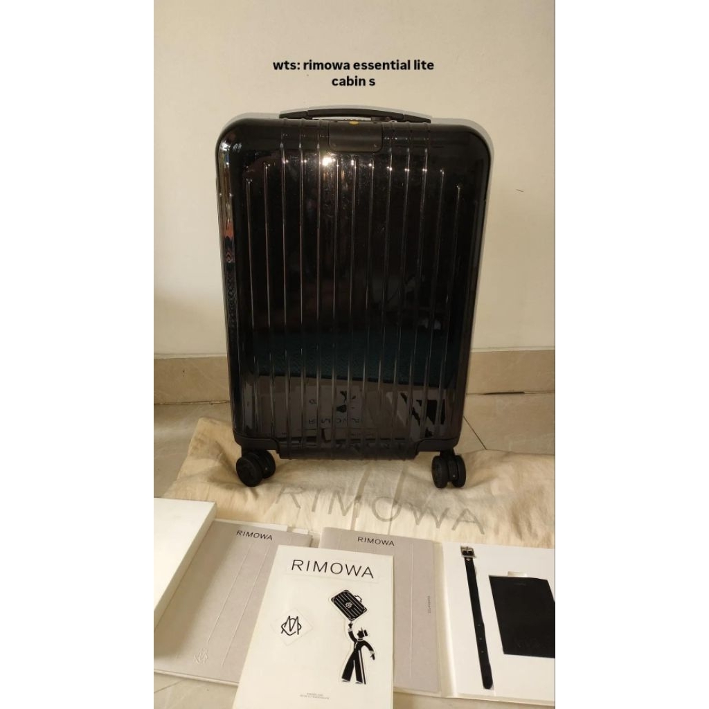 rimowa essential lite cabin s glossy black preloved