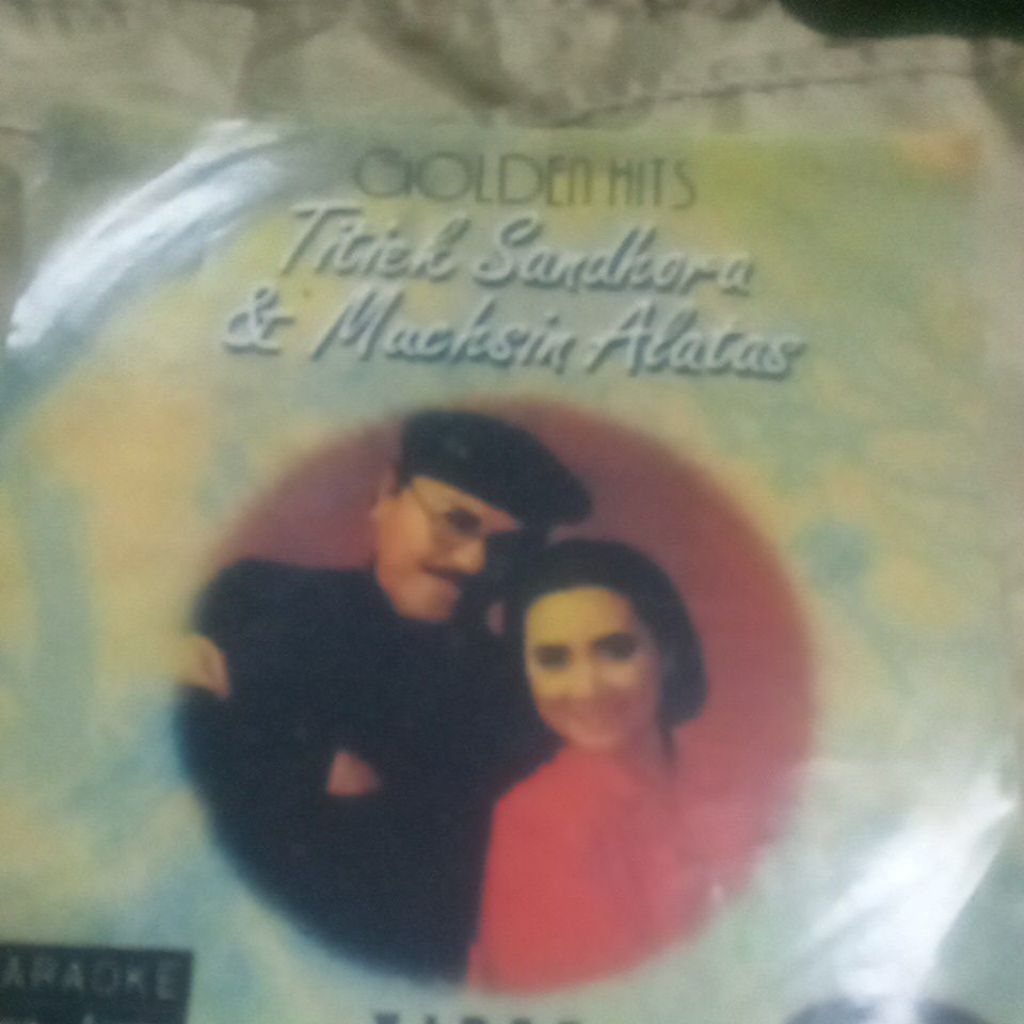 VCD TITIEK SANDHORA MUCHSIN ALATAS  KK0045