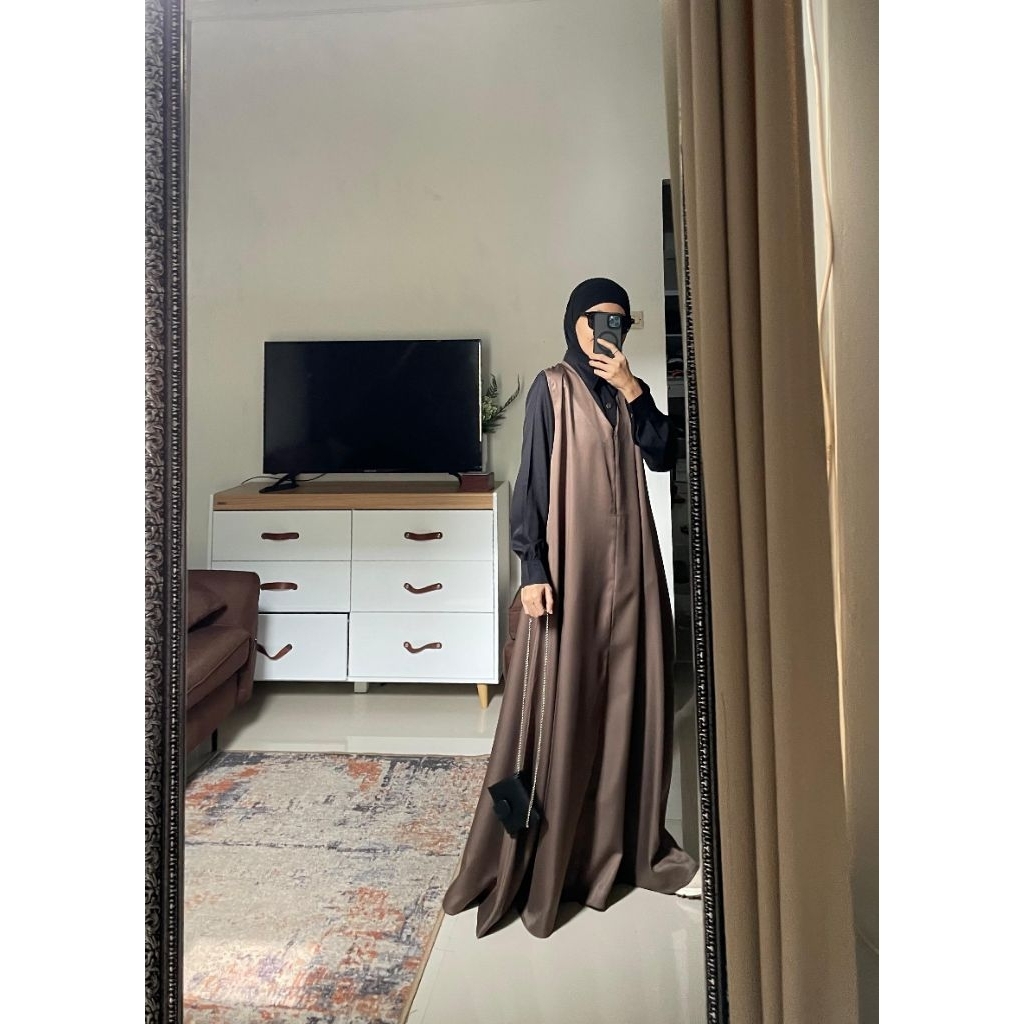 HAIDA SET INNER + OUTER SLEEVELESS | ONE SET INNER & OUTER