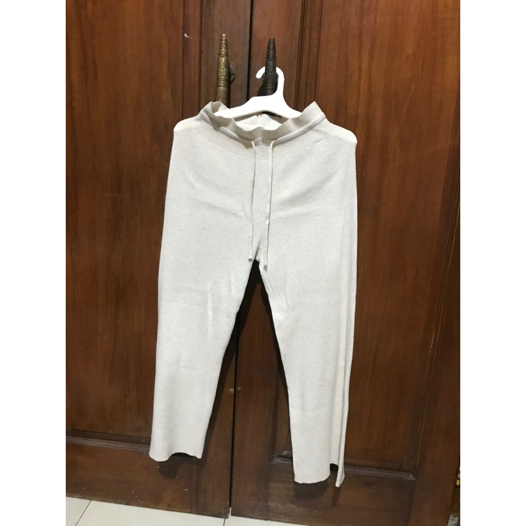 Uniqlo Washable Knit Ribbed Pants (Natural)