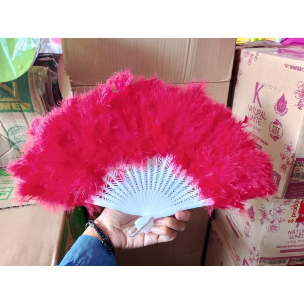 Kipas Bulu Merah Putih