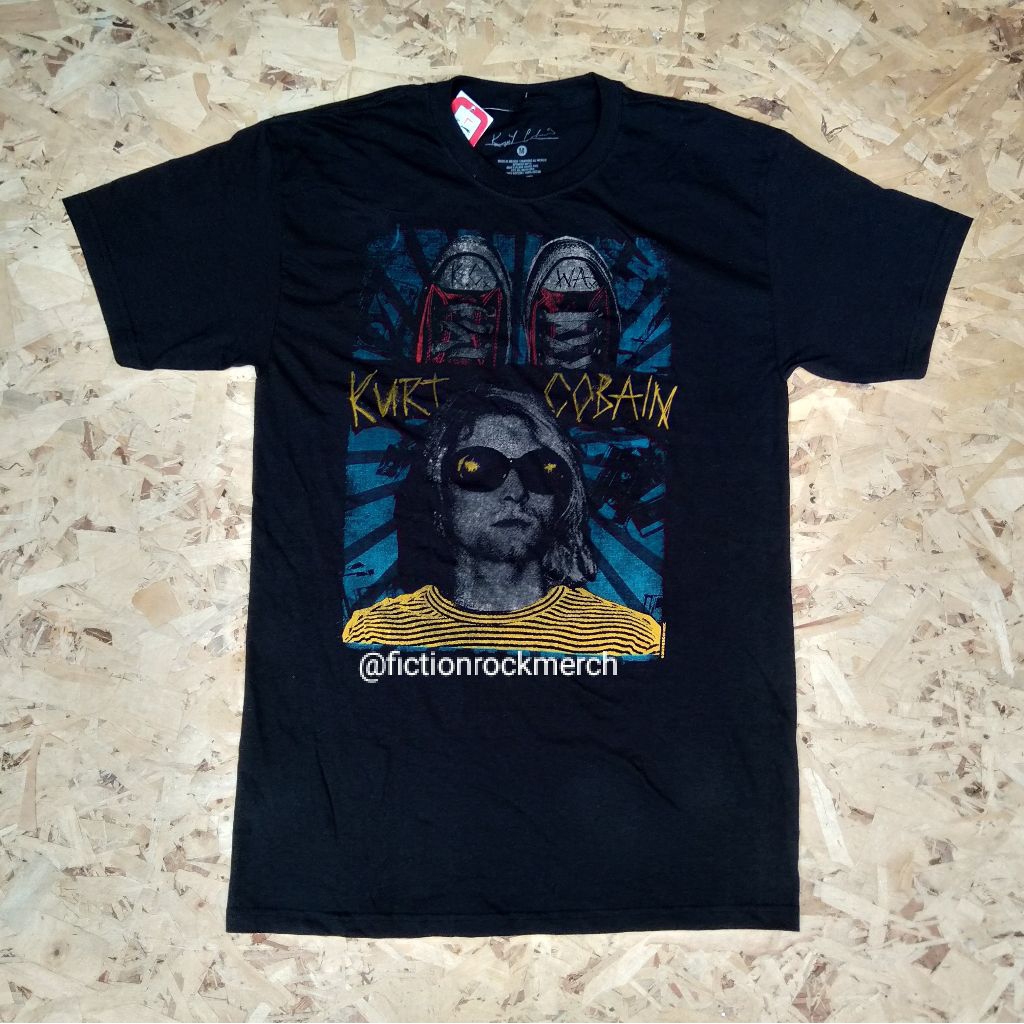 Kaos Musik KURT COBAIN import original Size MEDIUM - Chucks