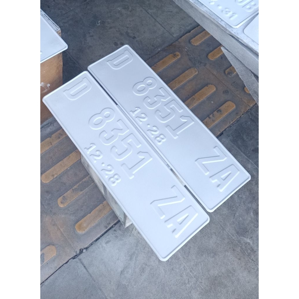 custom plat variasi mobil SEPASANG PUTIH