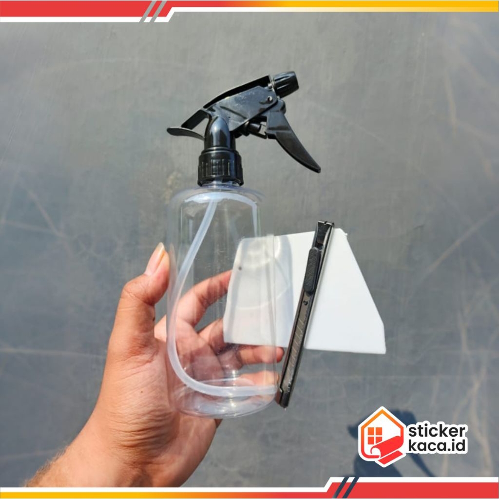 

1 SET alat untuk pasang sticker kaca, Scrapper + cutter + Sprayer