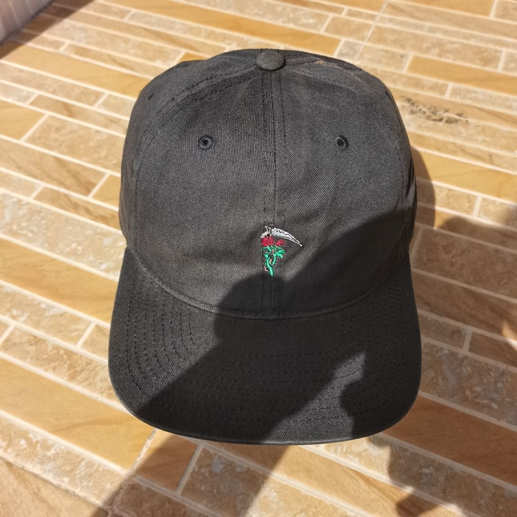 832. TOPI OBEY WARNA HITAM STRAP KULIT ALL SIZE  PRELOVED