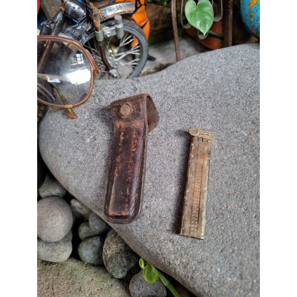 Korek  antik lawas jadul kuno vintage display 60rb butuh isi minyak