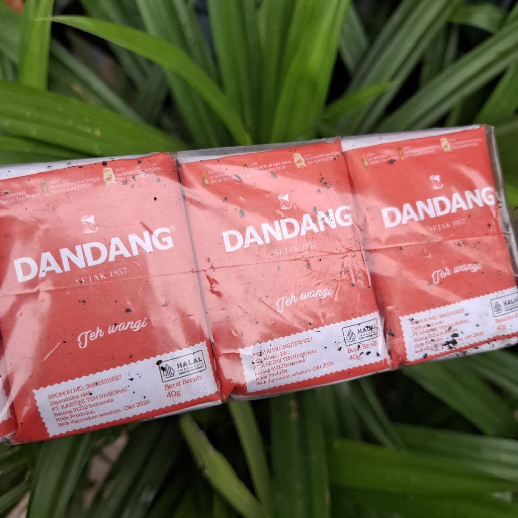 

Teh Dandang Merah 40gr Teh Tubruk Merk Dandang | TOKO TEH GROSIR