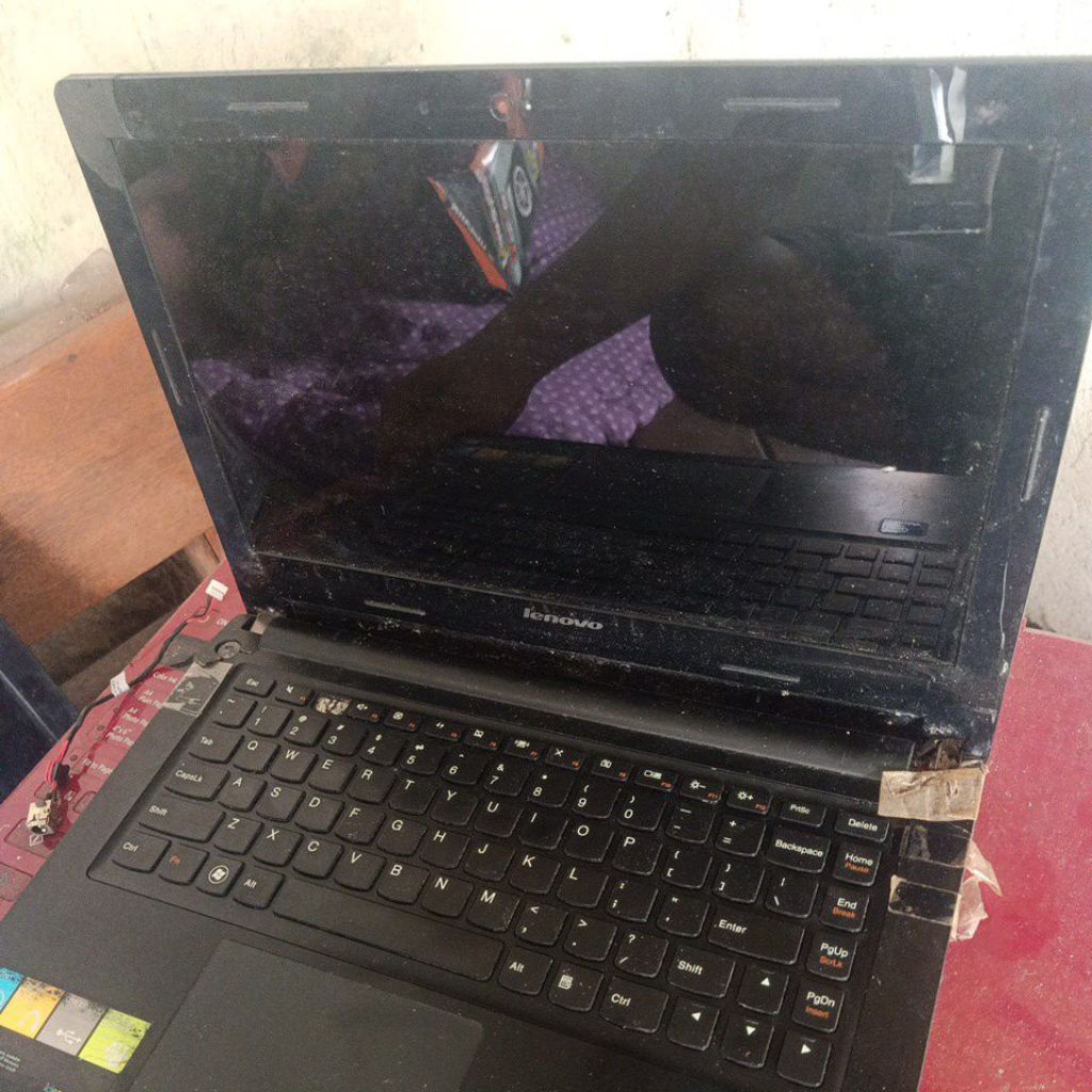 laptop Lenovo s300