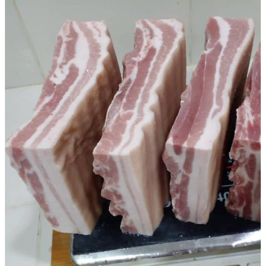 

Samcan babi pork belly uk 1kg impor