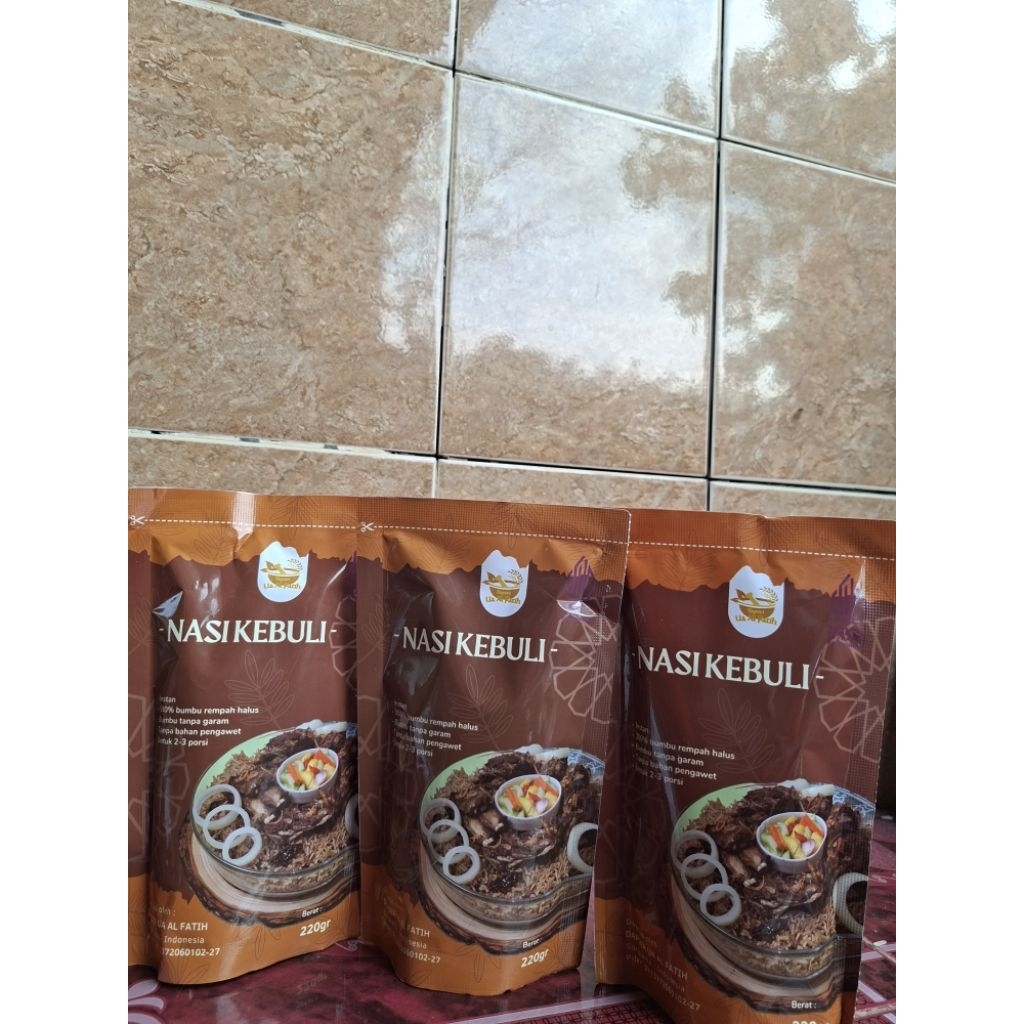

Nasi Kebuli Instan Paket Keluarga Isi 3 – Untuk 9 Porsi | Siap Saji, Cukup untuk 1 Keluarga | Cita Rasa Autentik Timur Tengah