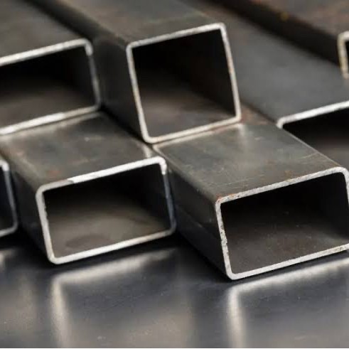 Besi Holo 4 x 6 CM Tebal 1,6mm Panjang 100-200 CM