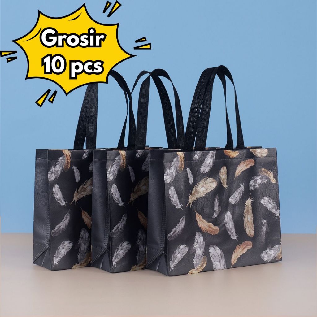 

10PCS Grosir Stock Tersedia Tas Spunbond Handle | Goodie Bag | Tote Bag | Souvenir | Hampers |untuk Toko Baju| Selamatan Haji Khitan Ultah Wedding 28x20x10 32x27x10 43x32x10 47x36x10
