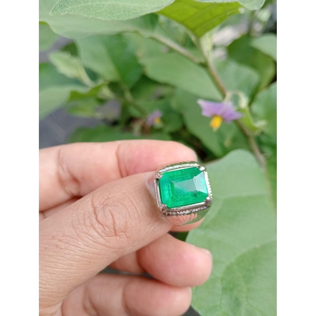 Jamrud colombia cutting