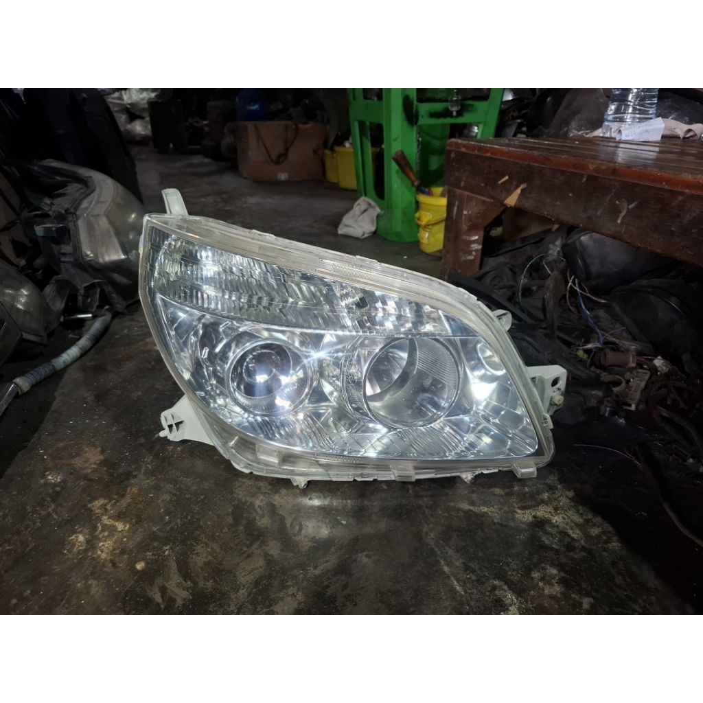 Headlamp Terios/Rush 2008 - 2011 Kanan Original