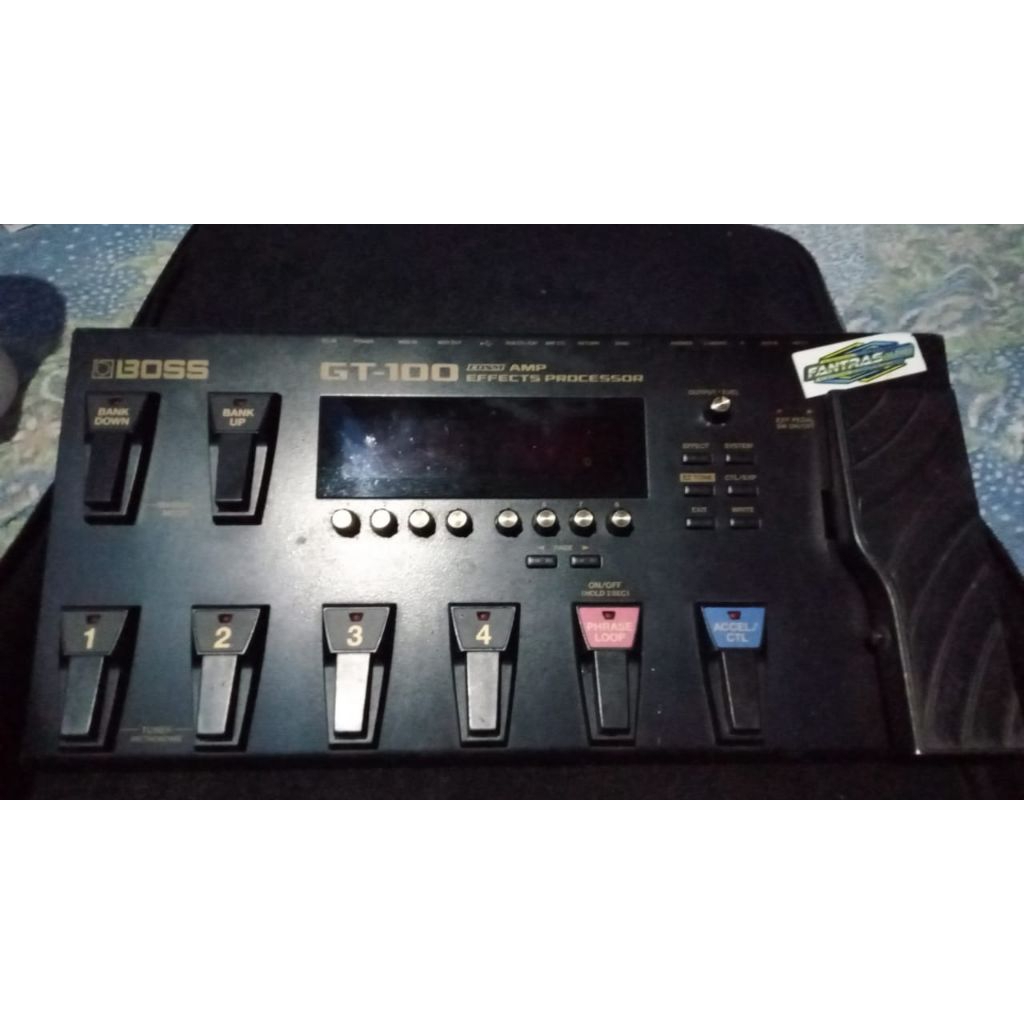 efek gitar gt100