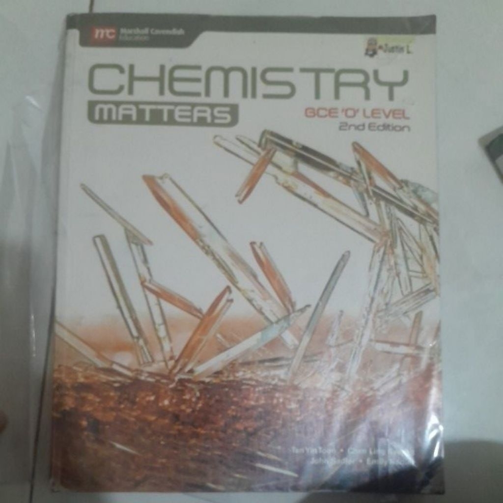 BUKU ORIGINAL BEKAS CHEMISTRY MATTERS Marshall Cavendish Education