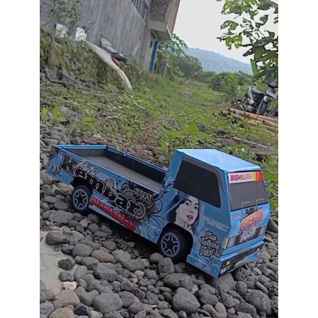 Miniatur L300 Triplek