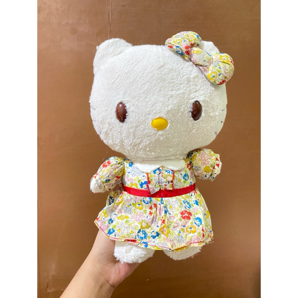 Boneka Karakter Hello Kitty size 30cm Original / Boneka Sanrio Karakter Hello Kitty / Boneka Hello K
