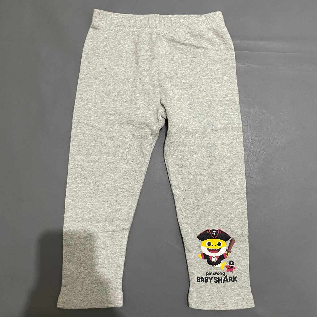 ANAK K365 (PINKFONG ORI, PRELOVED) Celana Legging Panjang Pinggang Karet Stretch Adem Rumah Pergi Fo