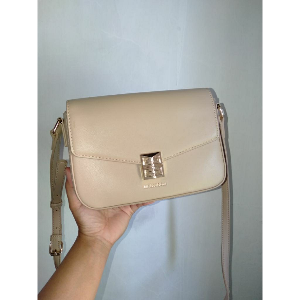 preloved slingbag warna apricot