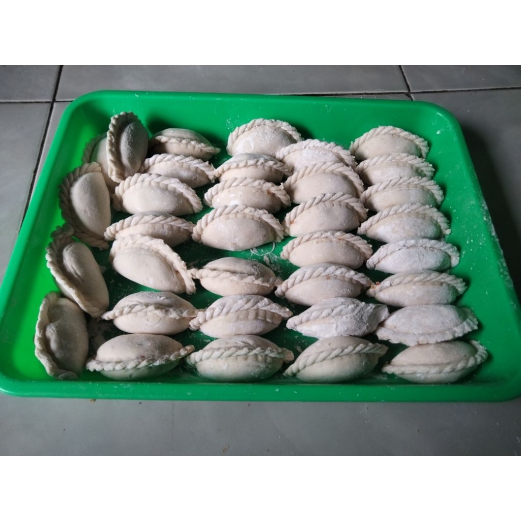 

Cireng Jojo isi ayam suwir