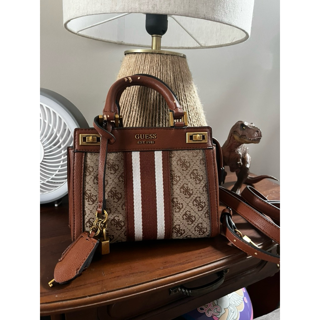 Tas guess katey mini satchel