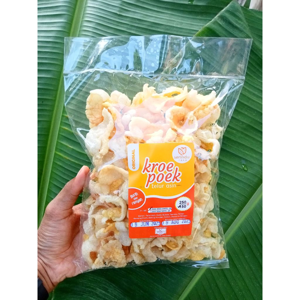 

krupuk telur asin siap makan