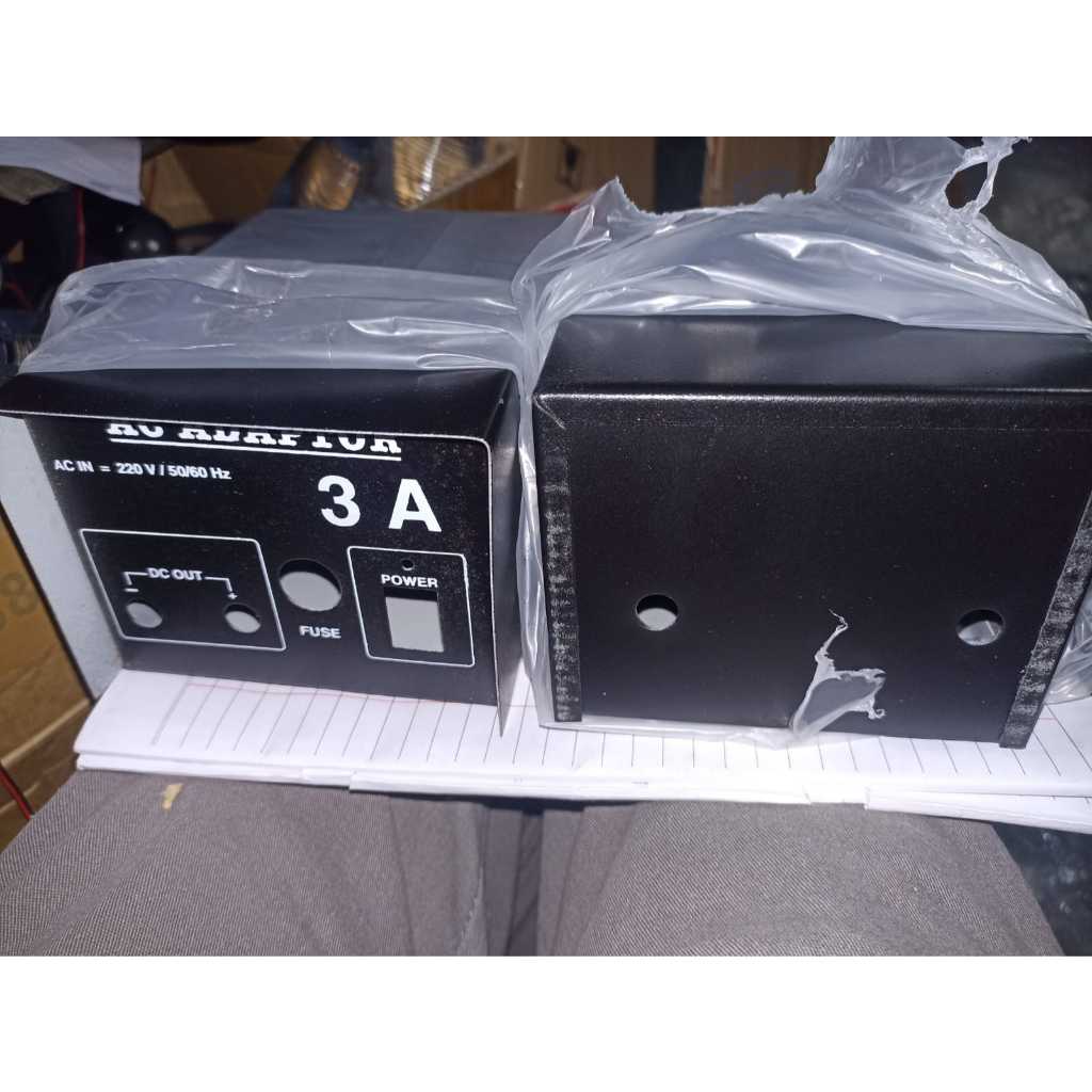 Box Adaptor/Adapter Besi 3A/3 Ampere (grosir 5 biji)