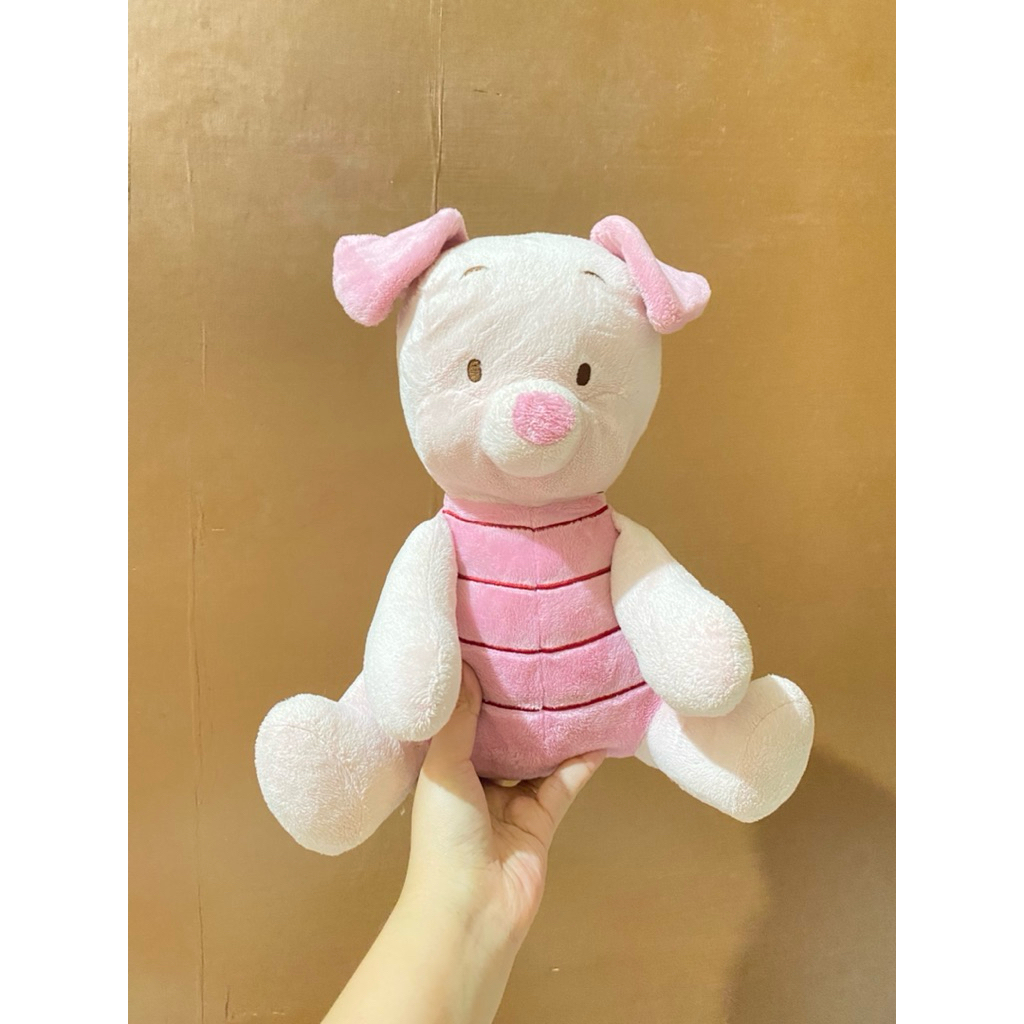 Boneka Karakter Piglet Baby size 28cm Original / Boneka Karakter Piglet Duduk / Boneka Piglet Winnie