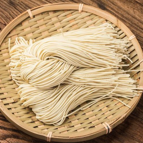 

Mie Basah Mentah 1 Telur. Mie Ramen, Mie ayam 500 gram (6 porsi)
