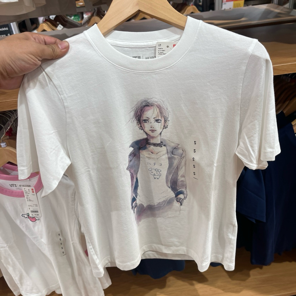Tshirt Uniqlo Woman AI YAZAWA lengan pendek