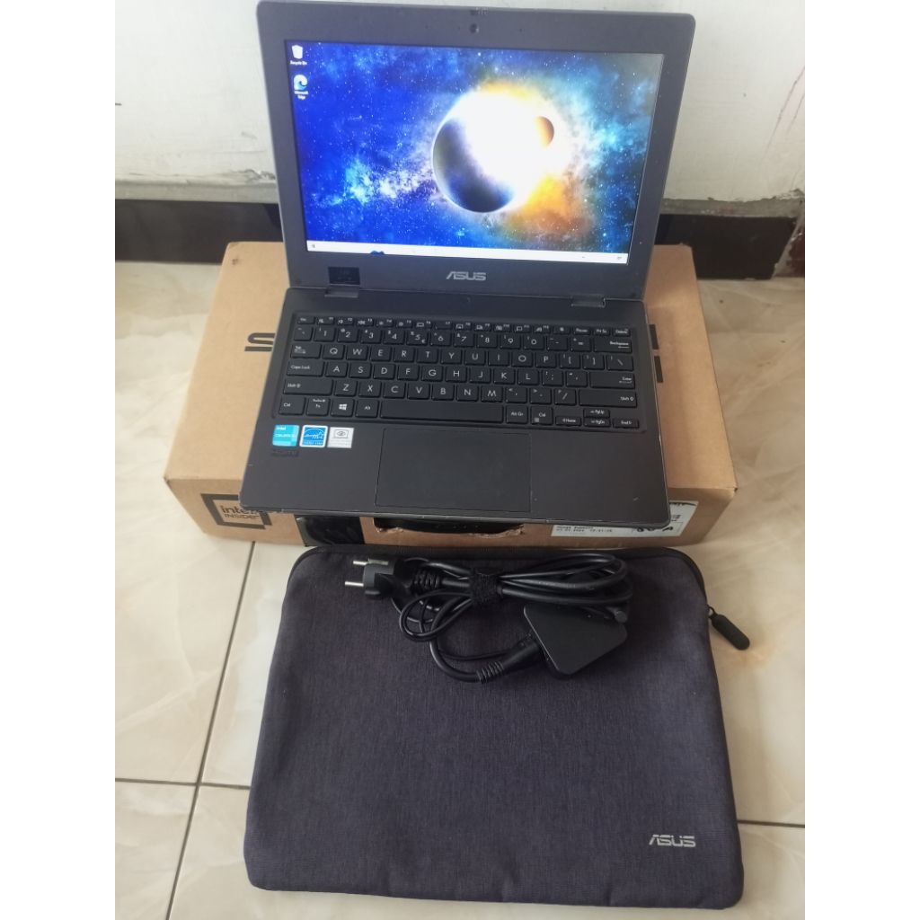 LAPTOP ASUS BR1100CKA FULLSET
