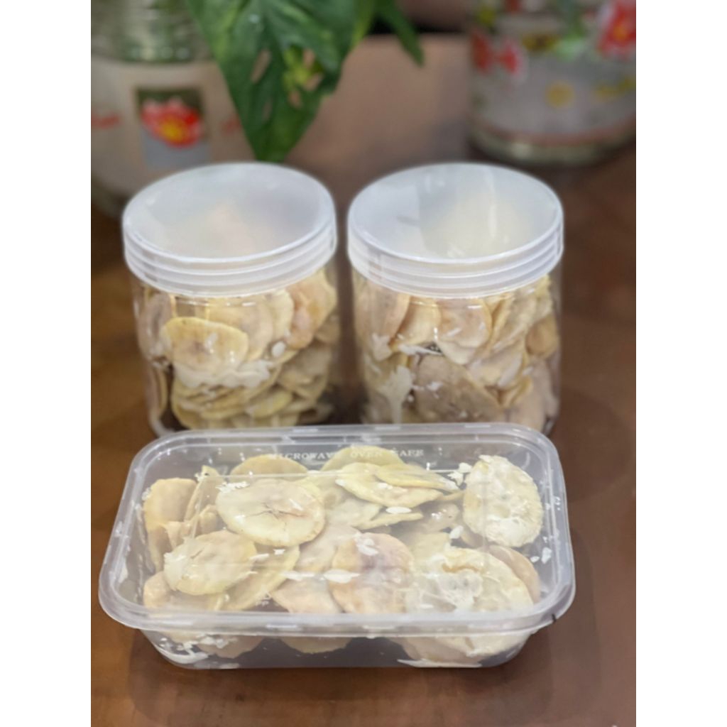 

KERIPIK PISANG LUMER TIRAMISU