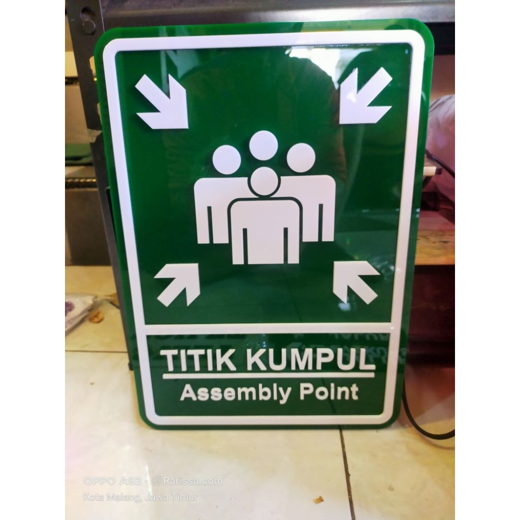 Titik Kumpul Akrilik