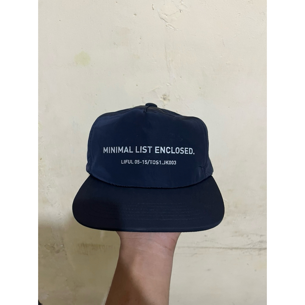 caps liful minimal garments