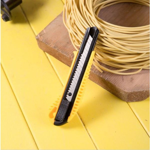 

Mini Cutter Pisau Utility Kecil 9mm SK5 EDL003