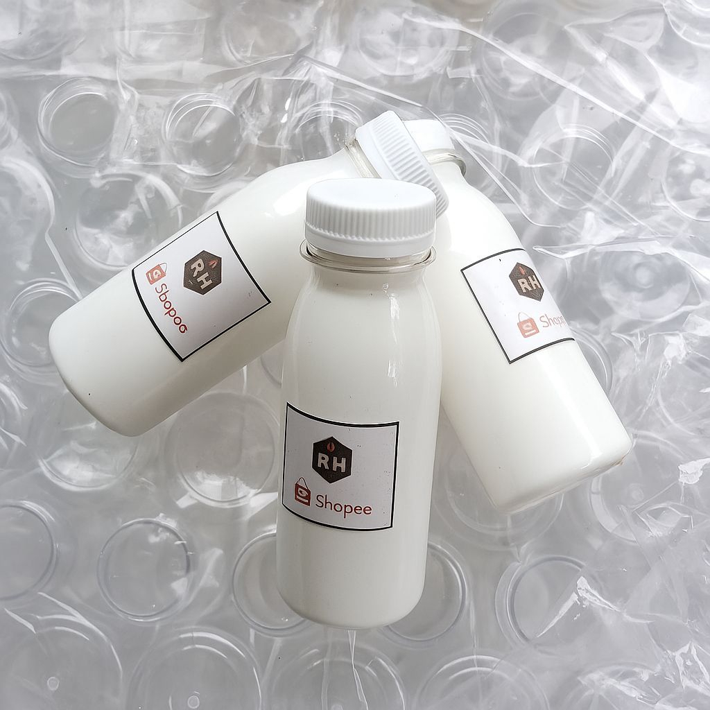 

Cat Layangan Tinta Putih C3m4ni T0k4 100Gram Cat Minyak - Warna Biru Botol 100ml