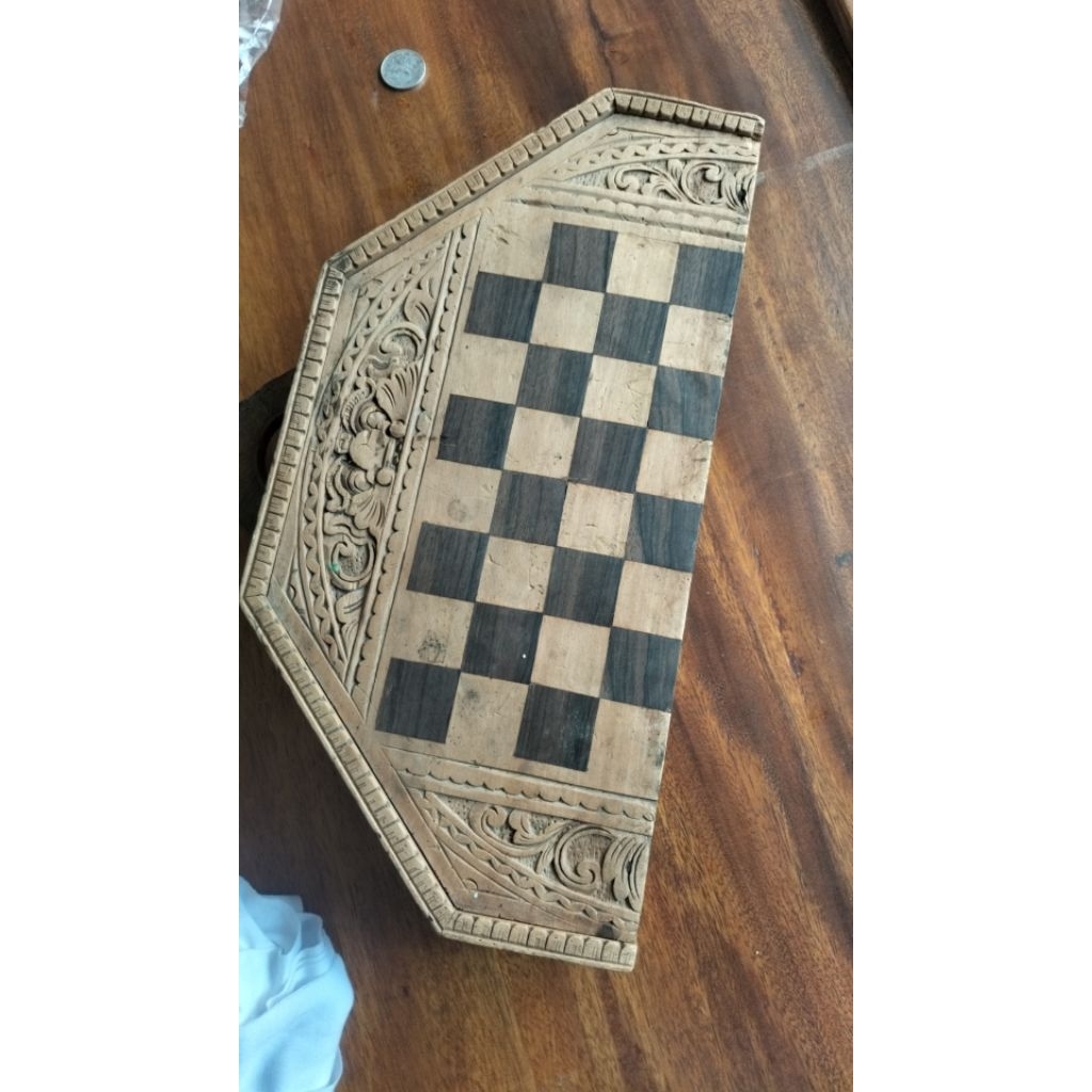 Catur kayu antik / unik (handmade)