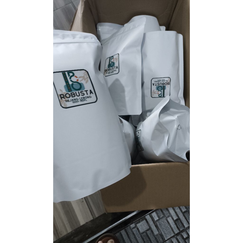 

250gr Robusta Rejang Lebong Medium Dark Petik Merah