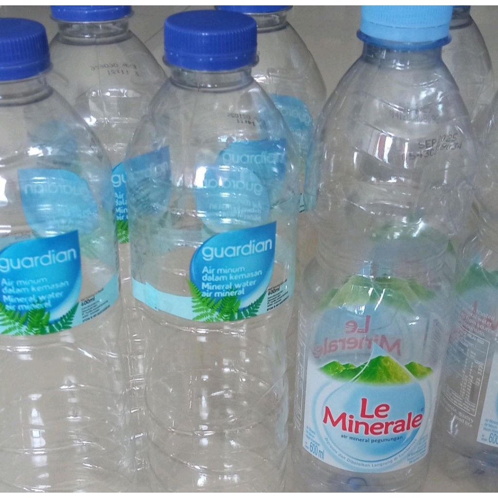 

Botol. bekas.600ml(lemineral, quarfian,vit, dll) dengan tutup