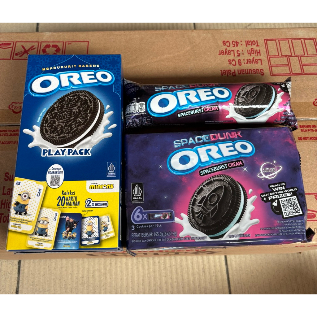 

agen distributor makanan ringan snack biskuit oreo space dunk spaceburst cream roll playpack minion box murah berkualitas