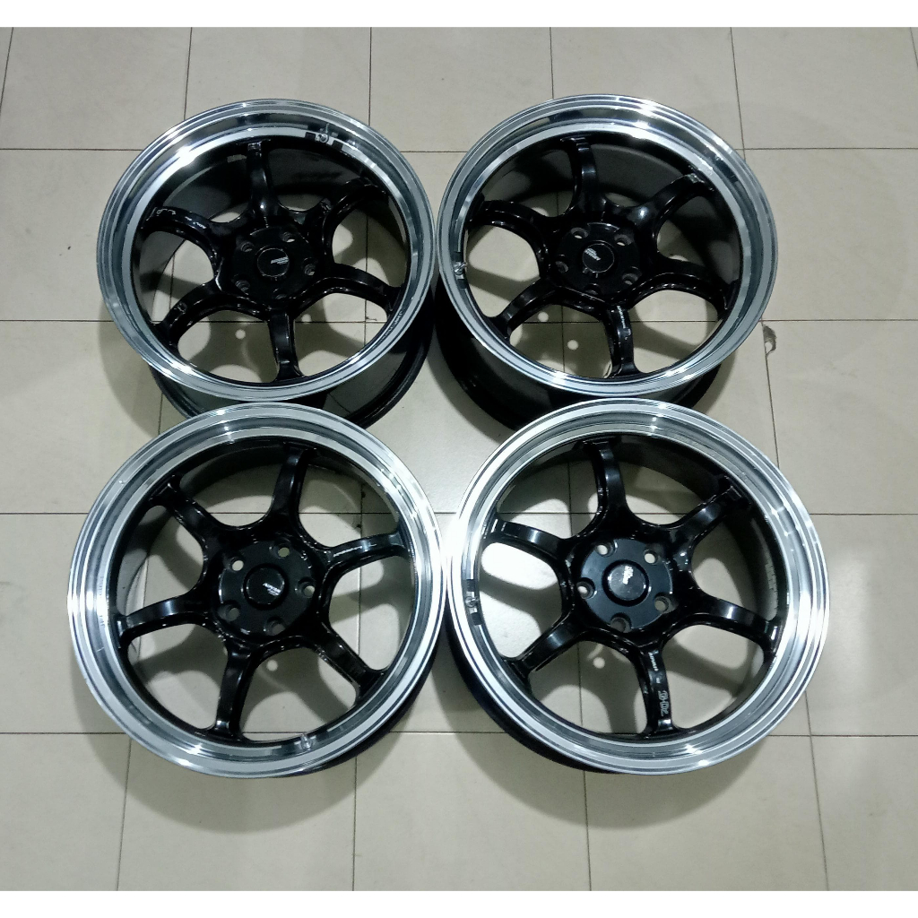VELG MOBIL BEKAS R18 BAUT 5 ADVAN RG-D2 R18X8,5 H5X114 ET22 BISA BUAT INNOVA .XPANDER .HRV .CRV .TER