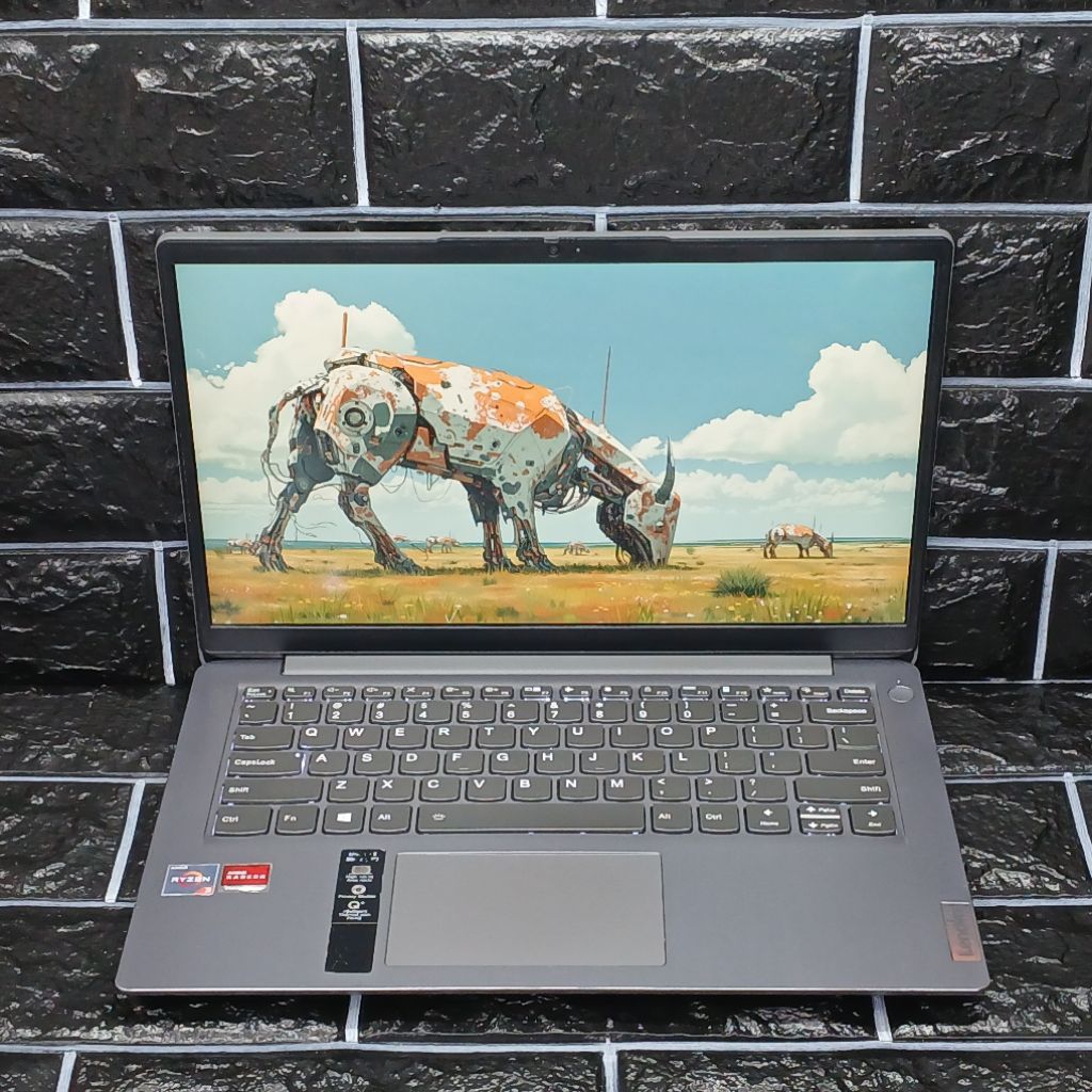 Laptop Lenovo Ideapad Slim 3 AMD Ryzen 3 5300U 8/256GB