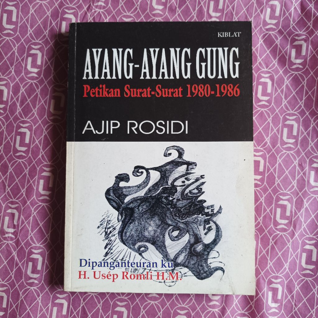 Buku Ayang-Ayang Gung