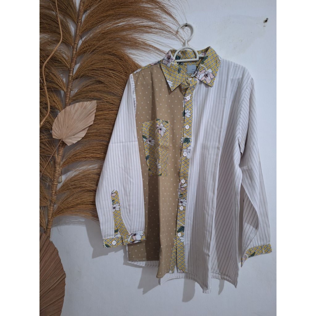 Preloved Kemeja Sera Studios by dfr. Cloth