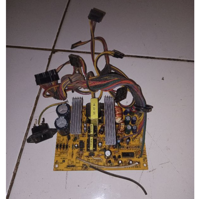 Mesin Mainboard PSU Merek MAGNUM PRO 225X Mati Bahan.